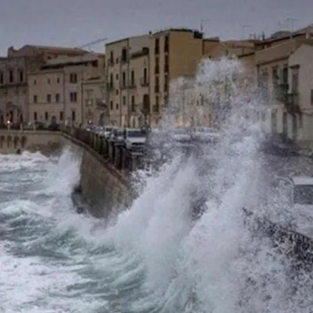 Apartment A 100 Passi Da Calarossa *
